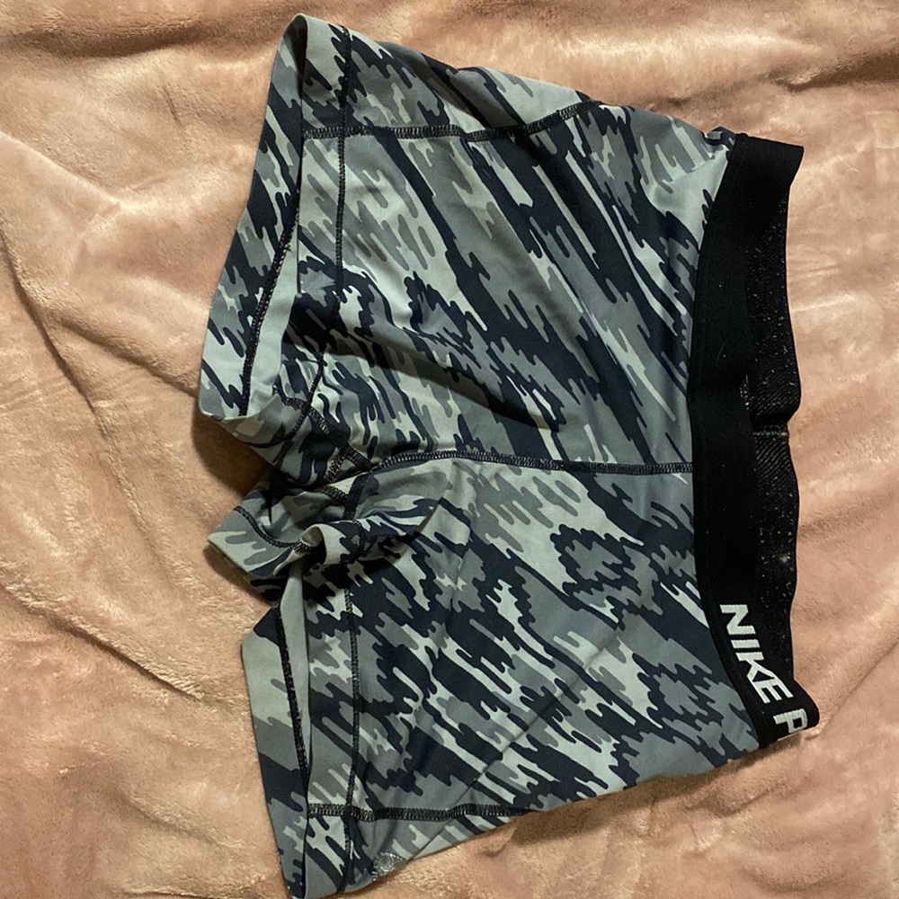 Nike spandex